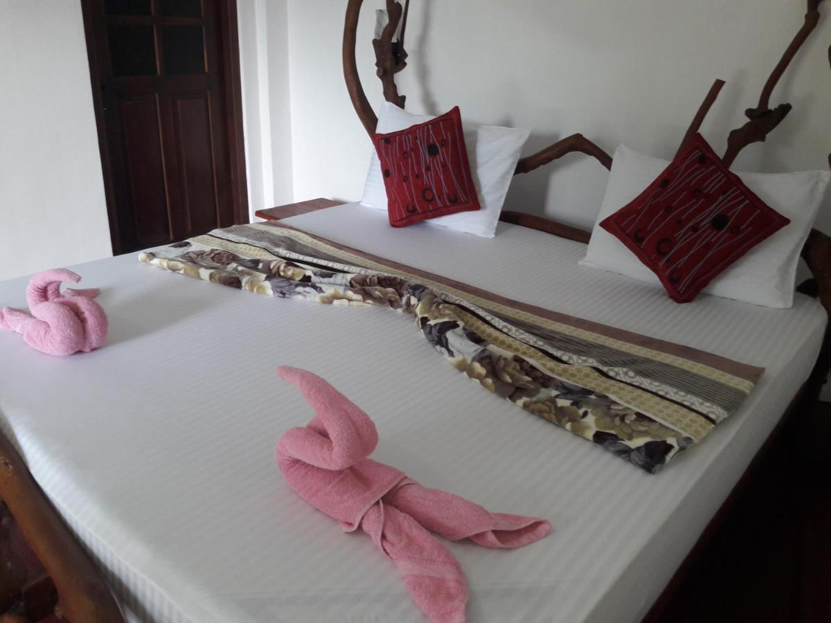 Bed and Breakfast La Rochelle Ella Exterior foto
