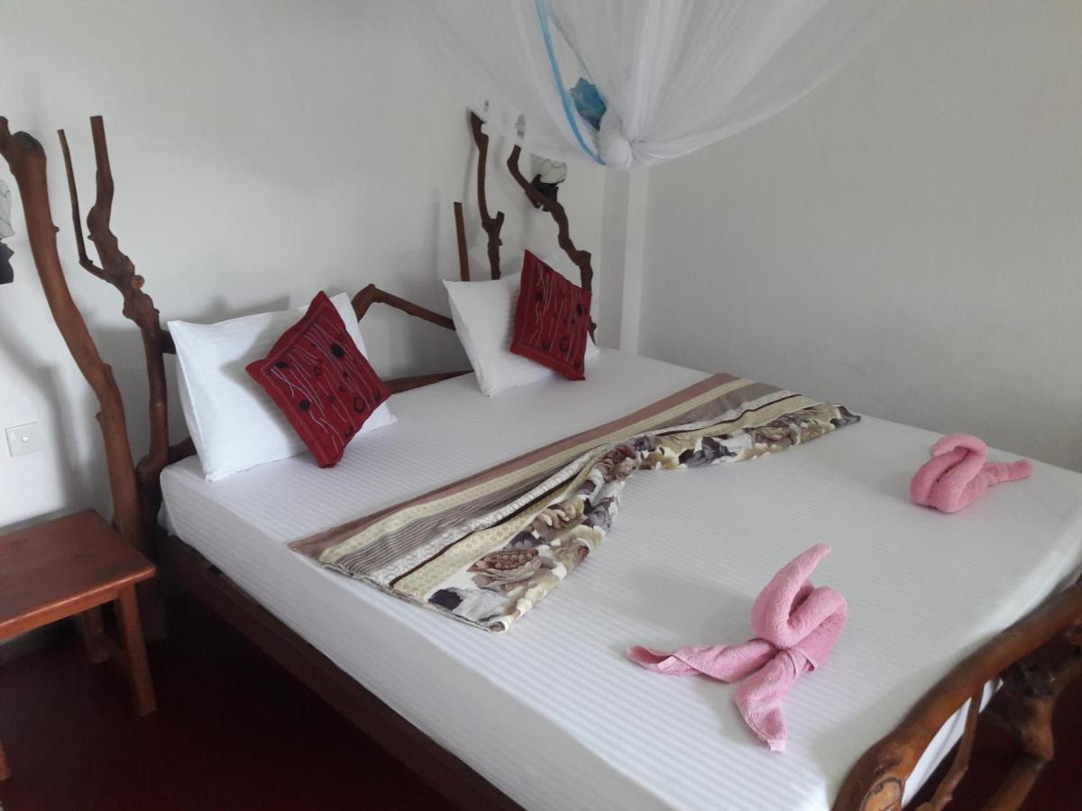 Bed and Breakfast La Rochelle Ella Exterior foto